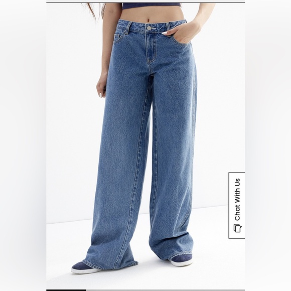 PacSun Denim - PacSun Mid-Rise Straight Leg Jeans in Light Blue Wash